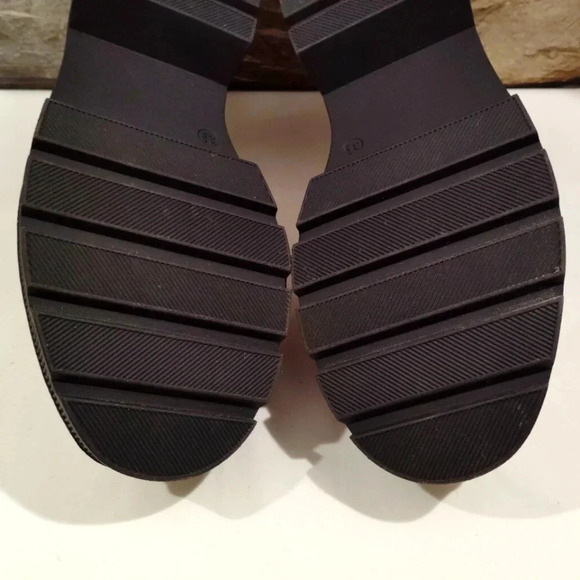 Limelight Kendall Loafers Chunky Heel Lug Chain Detail 8 1/2 8.5 Beige - Picture 10 of 14